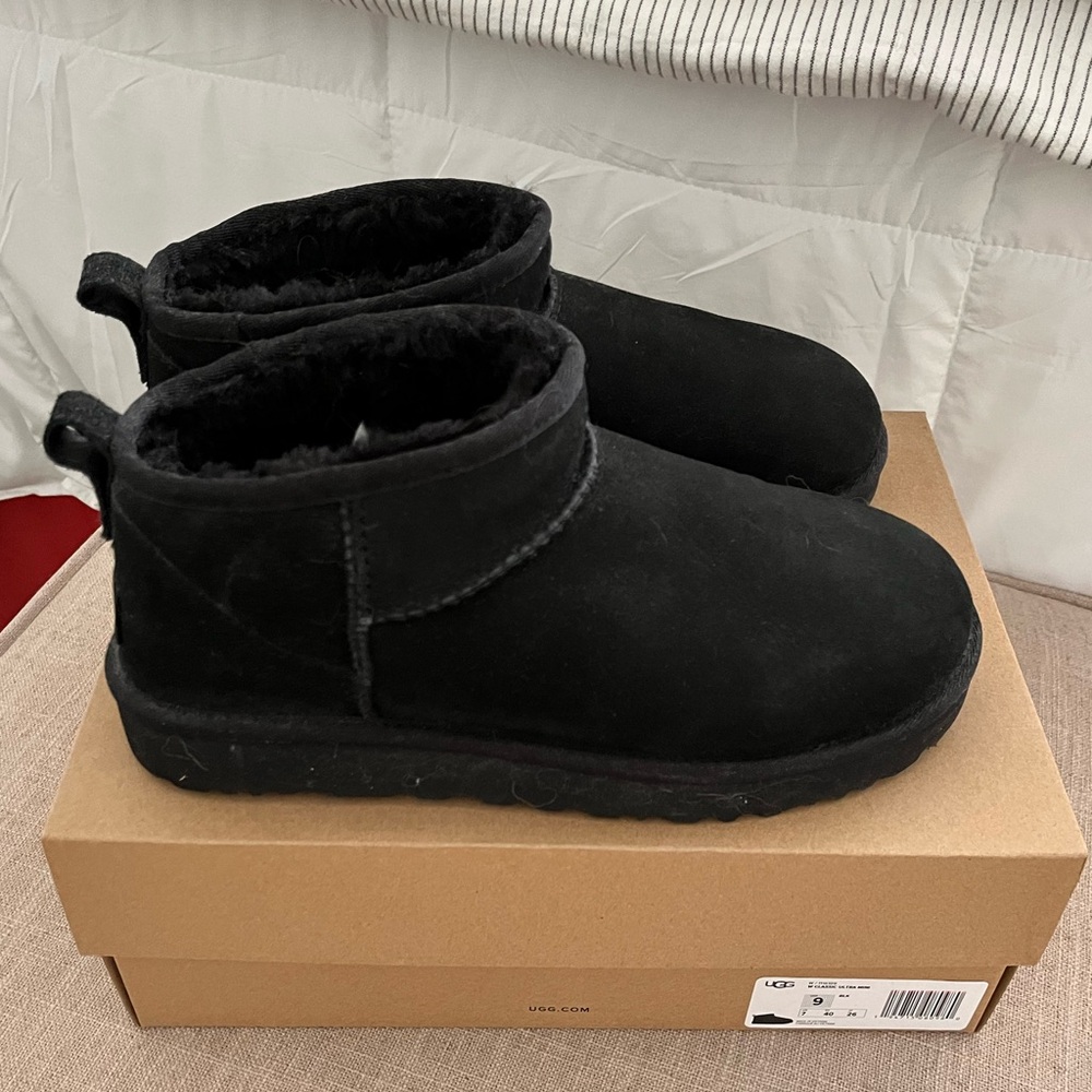 UGG women’s classic ultra mini